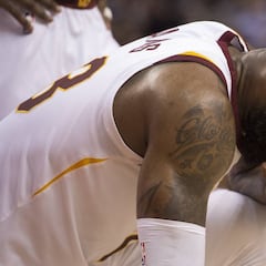 Nueva paliza a los Cavaliers y LeBron estalla en mitad del duelo
