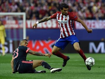 Augusto Fernández contra el Bayern.