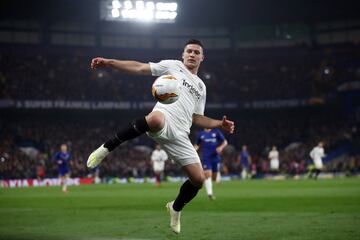 Luka Jovic, con el Eintracht en Stamford Bridge (18-19).