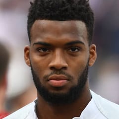 Mourinho y su interés por Lemar acercarían a Cavani al Atleti