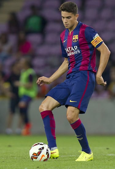 Durante las siete temporadas que participó y formó parte del primer equipo jugó 106 partidos y anotó 6 goles. En 2016 el Borussia de Dortmund pagó su cláusula (8 millones) para recalar dos años después en el Betis. Inicia su quinta temporada como verdiblanco.