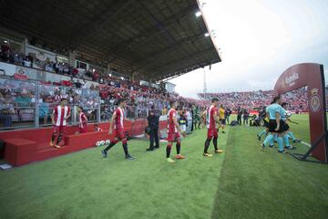 Salida al campo de los equipos.
