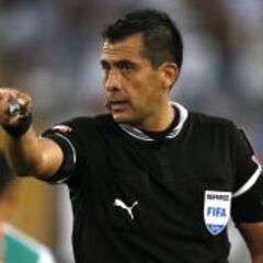 Bascuñán dirigió la última victoria de la U sobre Colo Colo