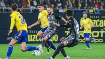 21/12/19 PARTIDO DE SEGUNDA DIVISION JORNADA 21 CADIZ - NUMANCIA HIGINIO