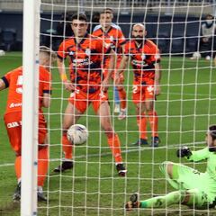Aprobados y suspensos del Málaga: sólo Yanis y Barrio mantienen el tipo