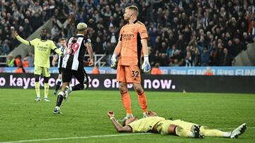 Newcastle United's Brazilian midfielder Bruno Guimaraes celebrates scoring the team's second goal during the English Premier League football match between Newcastle United and Arsenal at St James' Park in Newcastle-upon-Tyne, north east Eng