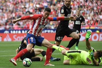 Torres marca el 2-1.