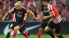 Football Soccer - Spanish Liga Santander - Athletic Bilbao v Barcelona - San Mames, Bilbao, Spain 28/08/16. Athletic Bilbao&#039;s Aymeric Laporte and Markel Susaeta (rear L) in action with Barcelona&#039;s Lionel Messi (front L). REUTERS/Vincent West 