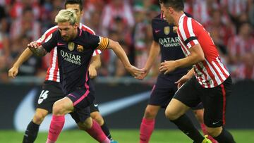 Football Soccer - Spanish Liga Santander - Athletic Bilbao v Barcelona - San Mames, Bilbao, Spain 28/08/16. Athletic Bilbao&#039;s Aymeric Laporte and Markel Susaeta (rear L) in action with Barcelona&#039;s Lionel Messi (front L). REUTERS/Vincent West 