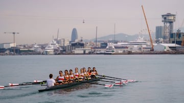 Pleno del Reial Club Marítim en la ‘Oxford-Cambridge’ barcelonesa