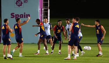 El grupo se ha entrenado con normalidad tras la derrota de ayer ante Japón. 
 