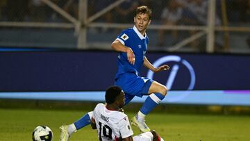 El jugador de LAFC dejó la concentración para resolver un asunto personal avalado por el cuerpo técnico, justo cuando la ‘Azulita’ busca una despedida digna.