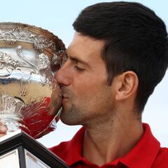 Djokovic vuelve a batir a Federer