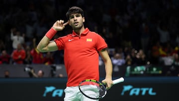 Carlos Alcaraz, en la eliminatoria contra Holanda de las Finales de la Copa Davis.