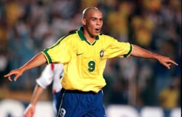 Ronaldo consigui¨® su segundo gran campeonato con Brasil en 1997, al vencer a Bolivia para conquistar su primera Copa Am¨¦rica.