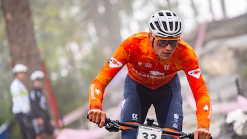 Van der Poel, en un entrenamiento en Zermatt (Suiza) previo al Mundial.