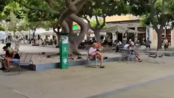 Enseña lo que ha visto a finales de julio por Ibiza y no da crédito