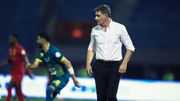 Míchel, en el partido ante Al Orobah.