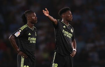 Camavinga y Tchouameni, en un partido del Real Madrid de esta temporada.