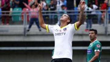 "Jugar de delantero centro es lo que más me acomoda"