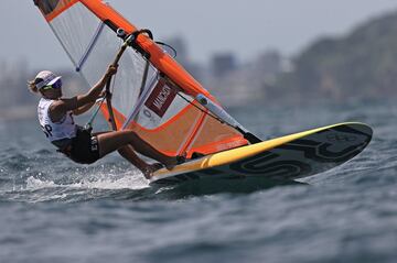 Blanca Manchón concluye 11ª en la clase RS:X y no se clasifica para la Medal Race (sólo pasan las diez primeras).