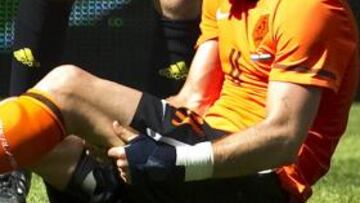 Van Marwijk mantiene a Robben en la convocatoria, aunque por ahora no viajará