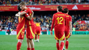 Huijsen, con Oyarzabal.