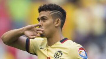 Andrés Andrade fue el héroe del triunfo del América en el Estadio Azteca sobre Veracruz gracias a sus dos anotaciones.