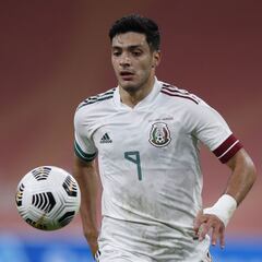 Raúl Jiménez podría ser opción para las eliminatorias