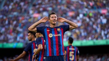 BARCELONA, SPAIN - AUGUST 28: Robert Lewandowski of FC Barcelona celebrates after scoring his team's first goal during the LaLiga Santander match between FC Barcelona and Real Valladolid CF at Spotify Camp Nou on August 28, 2022 in Barcelona, Spain. (Photo by Alex Caparros/Getty Images)