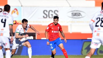 Futbol, Cobresal vs Universidad Catolica.
Fecha 22, campeonato Nacional 2024.
El jugador de Universidad Catolica Jader Gentil es fotografiado durante el partido de primera division contra Cobresal disputado en el estadio El Cobre en El Salvador, Chile.
28/08/2024
Alejandro Pizarro Ubilla/Photosport
Football, Cobresal vs Universidad Catolica.
22nd turn, 2024 National Championship.
Universidad Catolica’s player Jader Gentil is pictured during the first division match against Cobresal at the El Cobre in El Salvador, Chile.
28/08/2024
Alejandro Pizarro Ubilla/Photosport