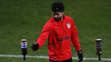 Diego Costa, en uno de sus últimos entrenamientos con el Atlético antes de la lesión.