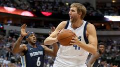 Dirk Nowitzki lanza ante Mario Chalmers.