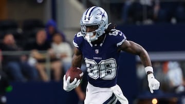 Dec 30, 2023; Arlington, Texas, USA;  Dallas Cowboys wide receiver CeeDee Lamb (88) runs with the ball during the second half against the Detroit Lions at AT&T Stadium. Mandatory Credit: Kevin Jairaj-USA TODAY Sports