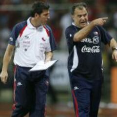 Berizzo frente a Bielsa: las dos cartas de la ANFP para la Roja