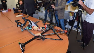 Imagen de la bicicleta con motor que se le encontró a un corredor durante la disputa del Grand Prix de Saint-Michel-de-Double en Francia.