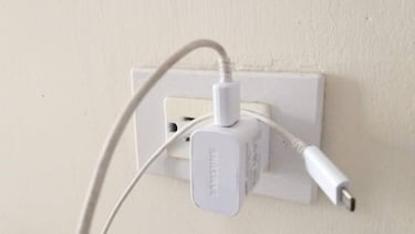 Piden tener cuidado con este tipo de cargadores del móvil a no ser que quieras sorpresas en la factura de la luz