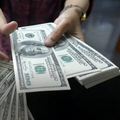 Could I get second stimulus check and unemployment benefits at the same time?