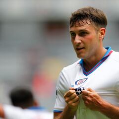 Santiago Giménez. “Un sueño para crecer futbolísticamente”