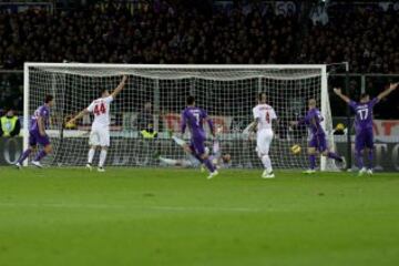 David Pizarro fue protagonista de la jugada que terminó con el gol de Mario Gómez