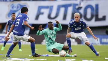 Juan Pablo Vargas en un partido de Millonarios.