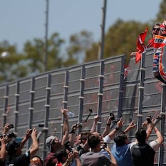 Victoria de Márquez y strike de Pedrosa, Lorenzo y Dovizioso