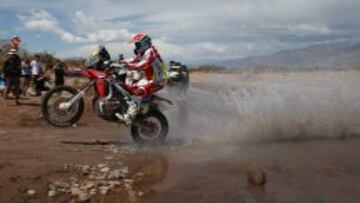 Joan Barreda sigue rodando a un fuerte ritmo en este Dakar con su Honda.