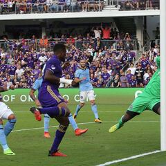 Cyle Larin marca el primer gol en el Orlando City Stadium