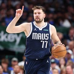 How many languages can Luka Doncic speak?