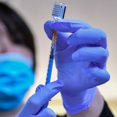 Investigadores instan a retrasar la segunda dosis de la vacuna de Pfizer