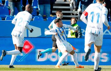 Un doblete que solo ha servido para sumar un punto en Butarque, aunque el delantero fue el más destacado del partido. Se encargó de adelantar a su equipo en dos ocasiones y aunque falló un penalti, realizó un partido muy completo.