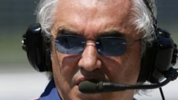 Briatore: "A Dennis se le han puesto de corbata"