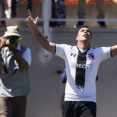 Esteban Paredes conquista un doble récord goleador