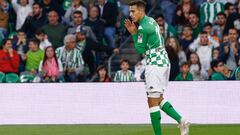 Cristian Tello of Real Betis during the match between Real Betis vs Valencia CF of LaLiga, date 33, 2018-2019 season. Benito Villamarin. Sevilla, Spain - 21 ABR 2019.